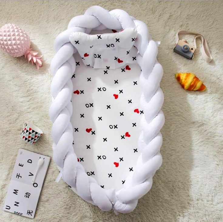 Portable cotton crib