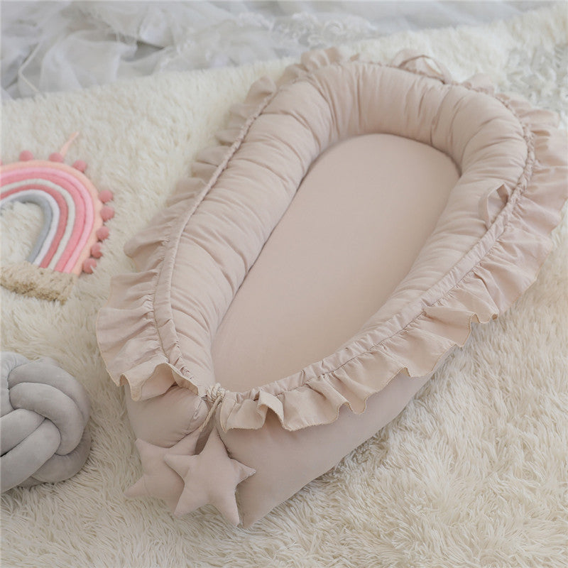 Newborn portable bed, mid-bed sleeping mat