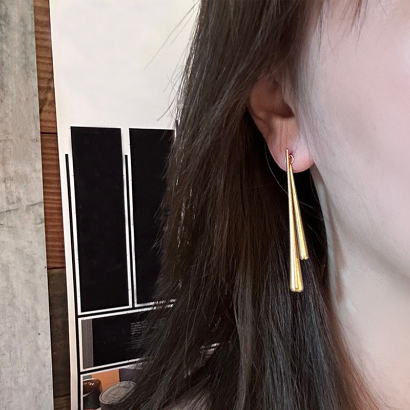 Simple Asymmetric Water Drop Earrings