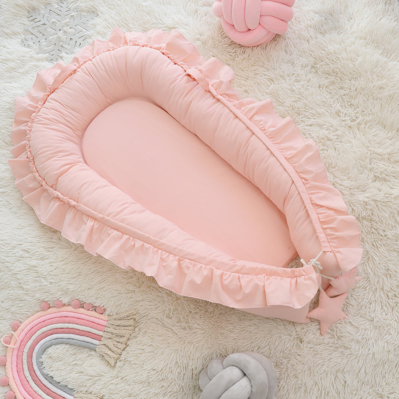 Newborn portable bed, mid-bed sleeping mat