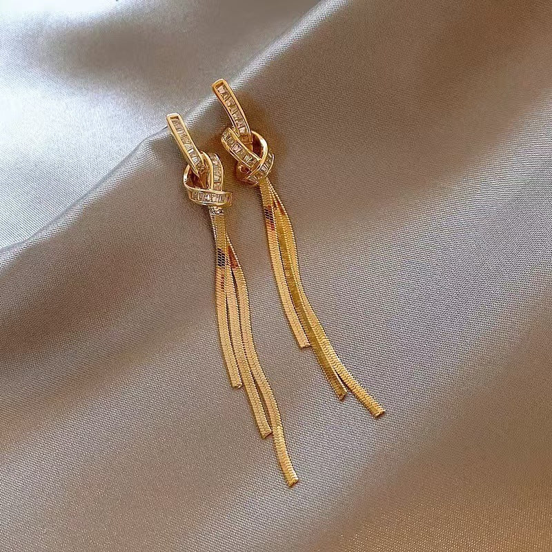 Long Fringe Earrings Knot