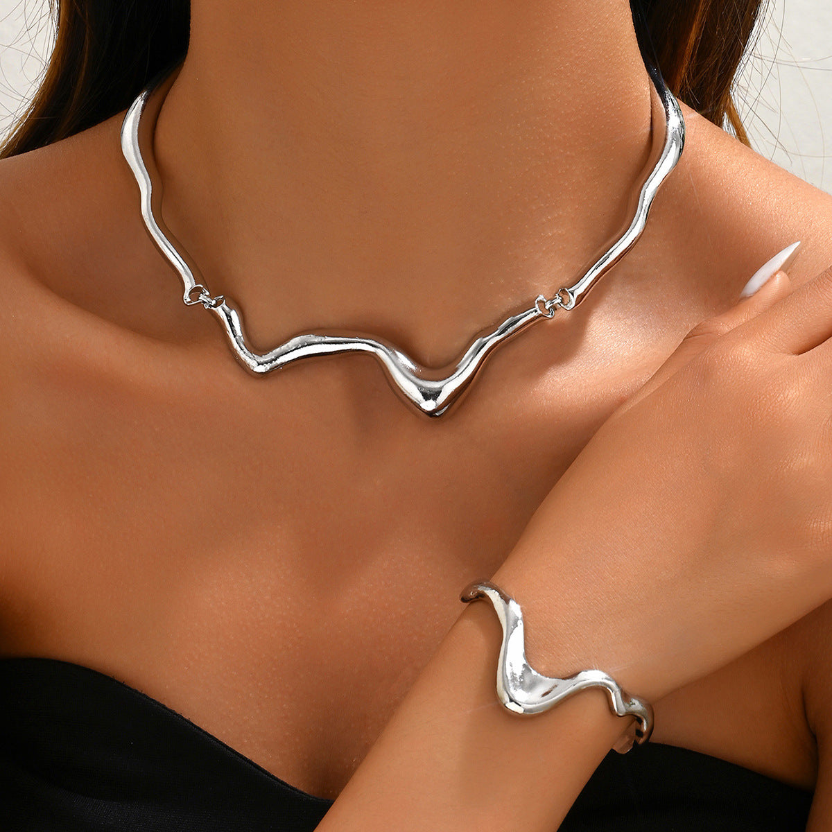 Lava Metal Twisted Design Collar Bracelet & Necklace